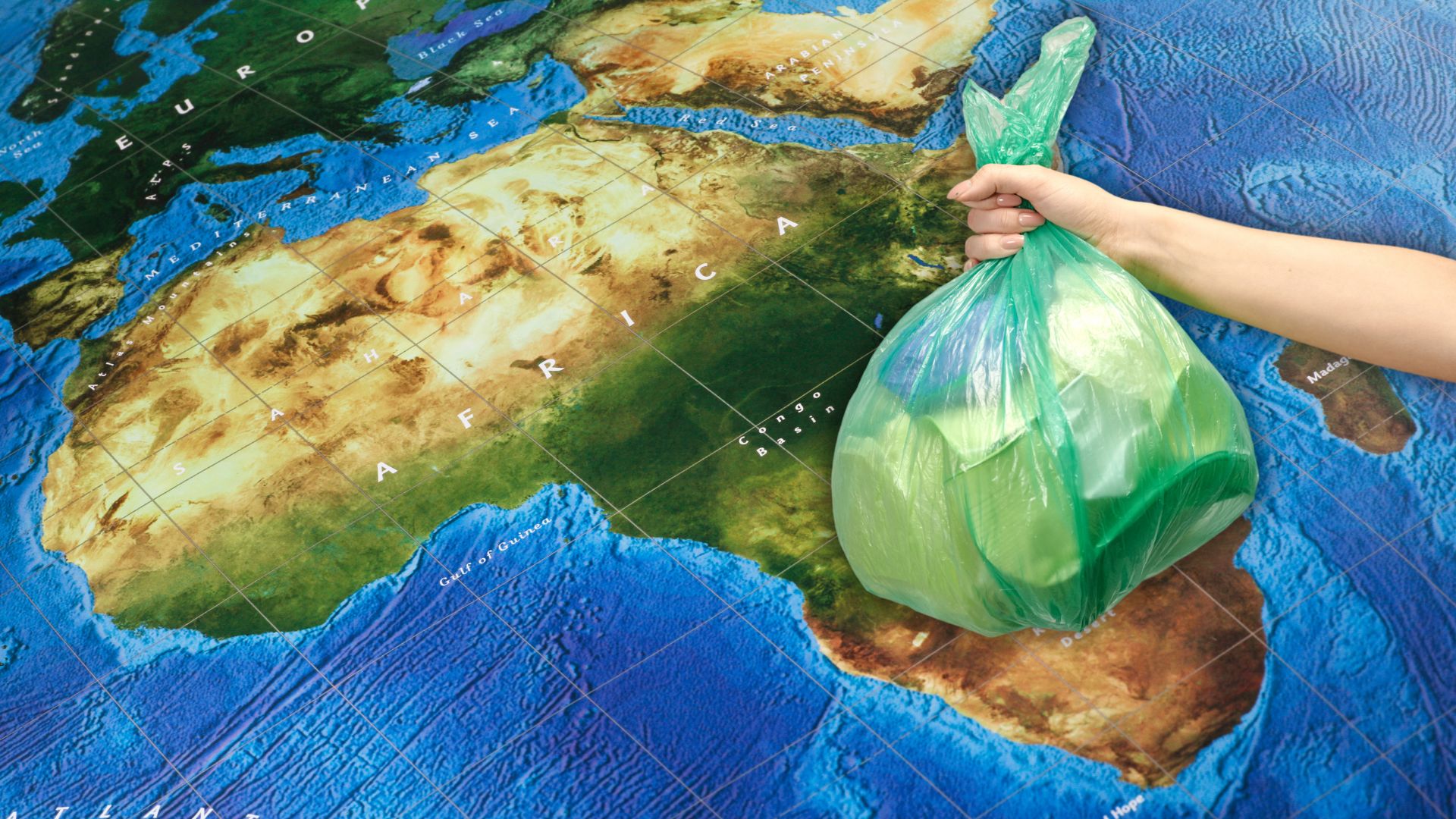 Waste bomb in Africa.  How to trigger the green turning point
