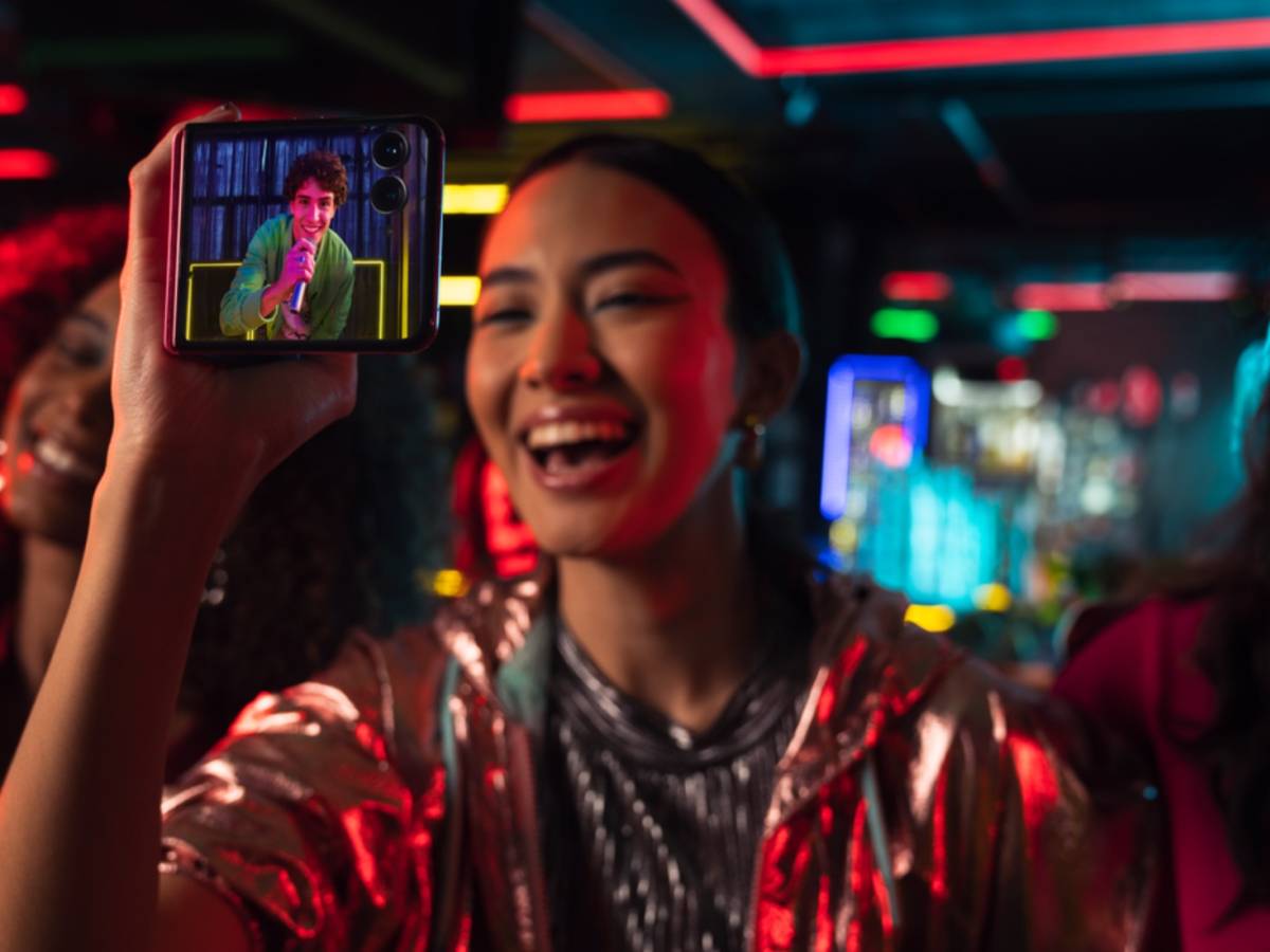 Razr 50 and 50 ultra: Motorola does flip again (with AI)