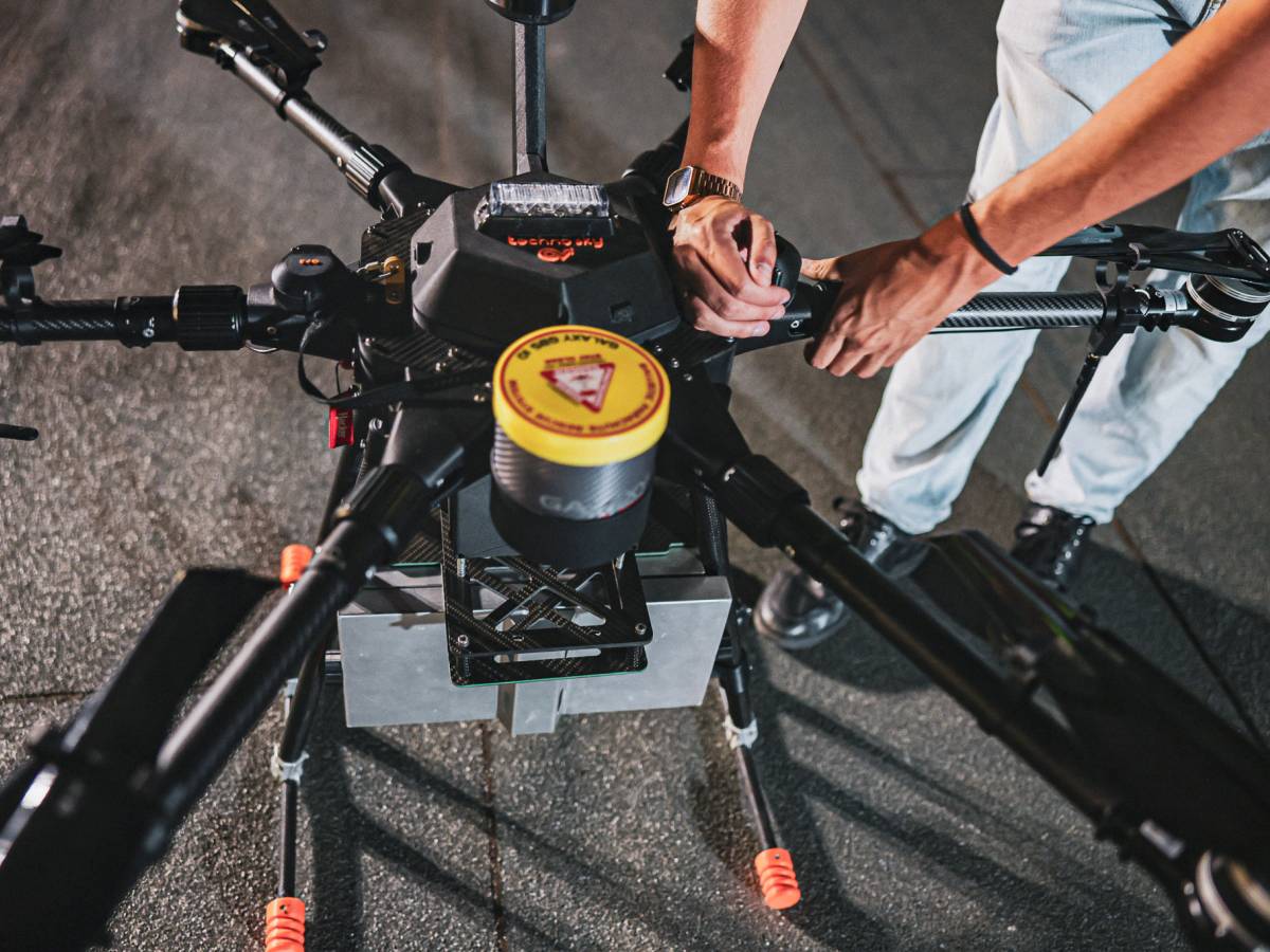 Malpensa, the first flight with a cargo drone takes off and lands