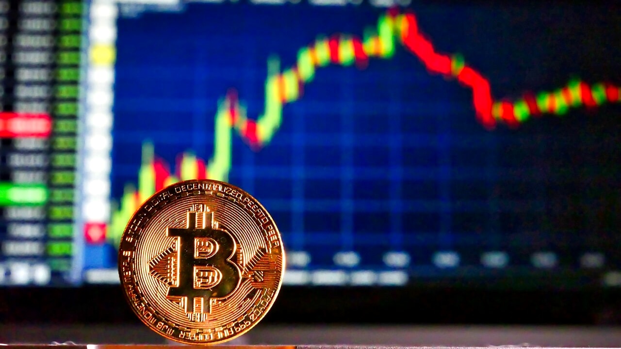 Cryptocurrency lovers have a "dark" personality and love conspiracy theories