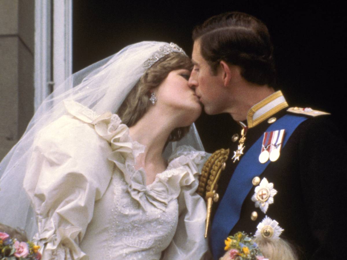 “She wanted to publish the letters”. The latest revelation about Diana