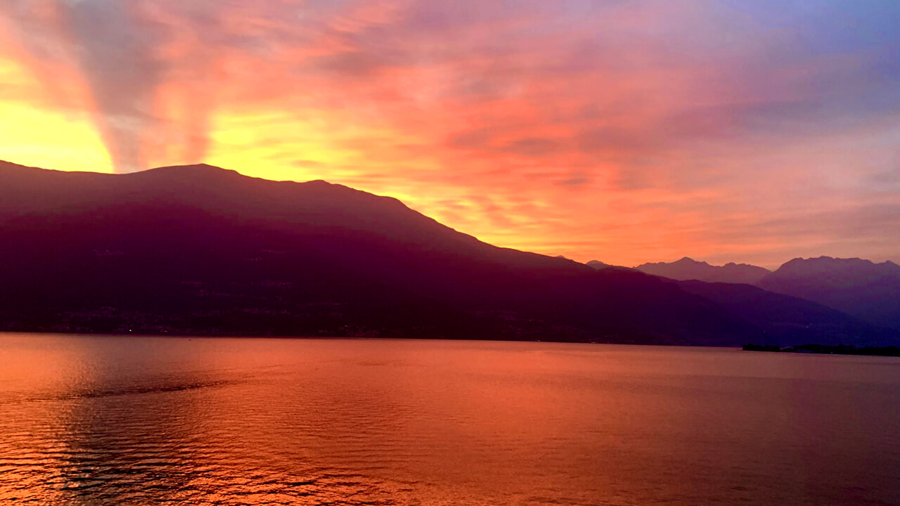 George Clooney has arrived: Lake Como turns red