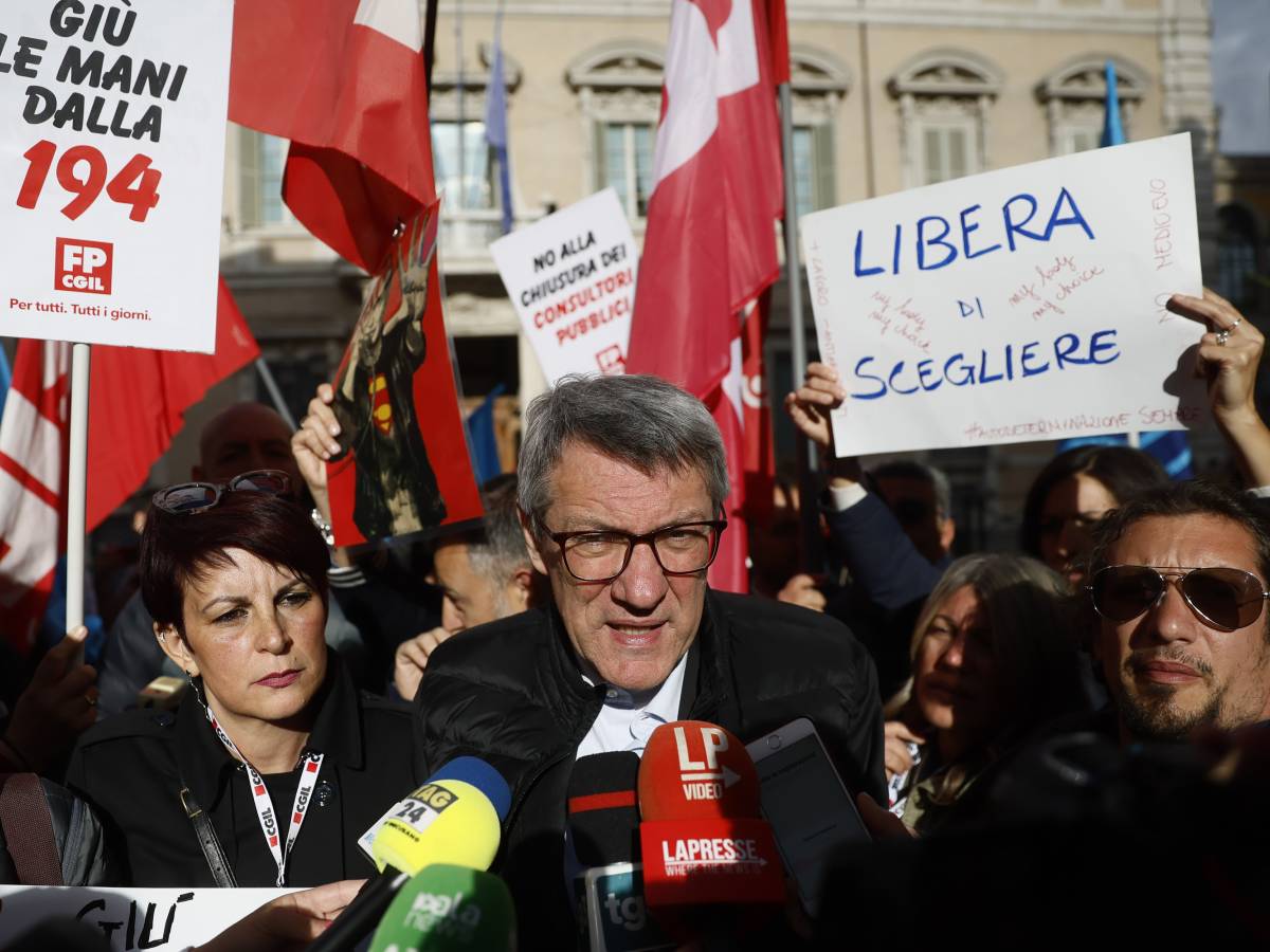 Landini's Green Hypocrisy, the Anti-VAT Prayer and Putin: So, Today...