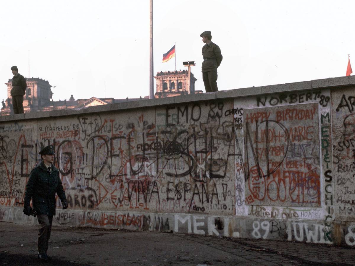 How "The Leopard" climbed over the Berlin Wall