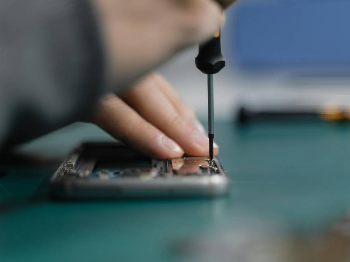 iPhone 16, the era of DIY repair is born. What spare parts are available
