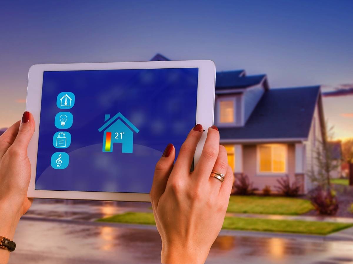 A new wall-mounted tablet is coming: Apple enters the world of Smart Home