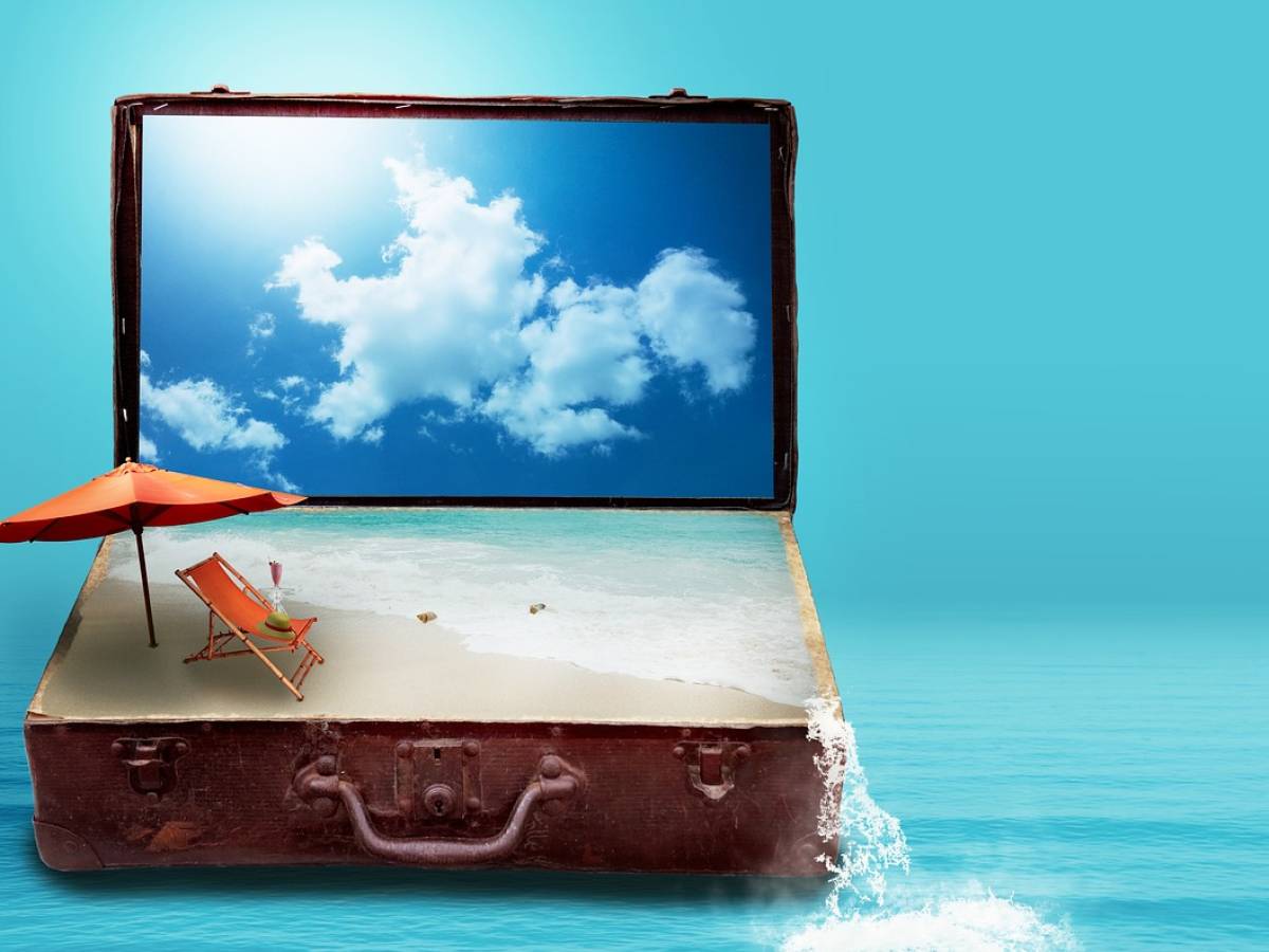 Booking, watch out for your email: one typing error is enough to put your data at risk