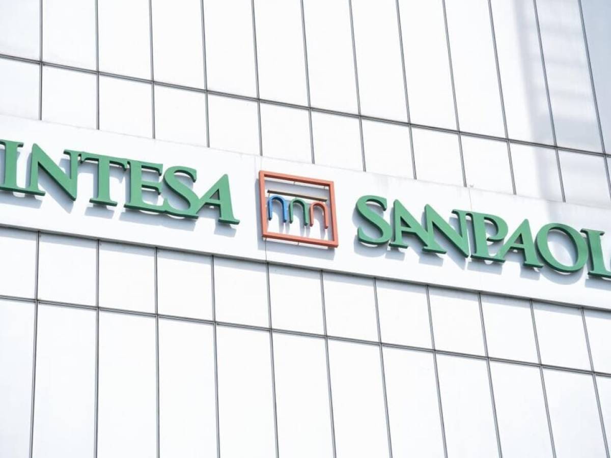 Intesa San Paolo App, the strange 700 mega audio file