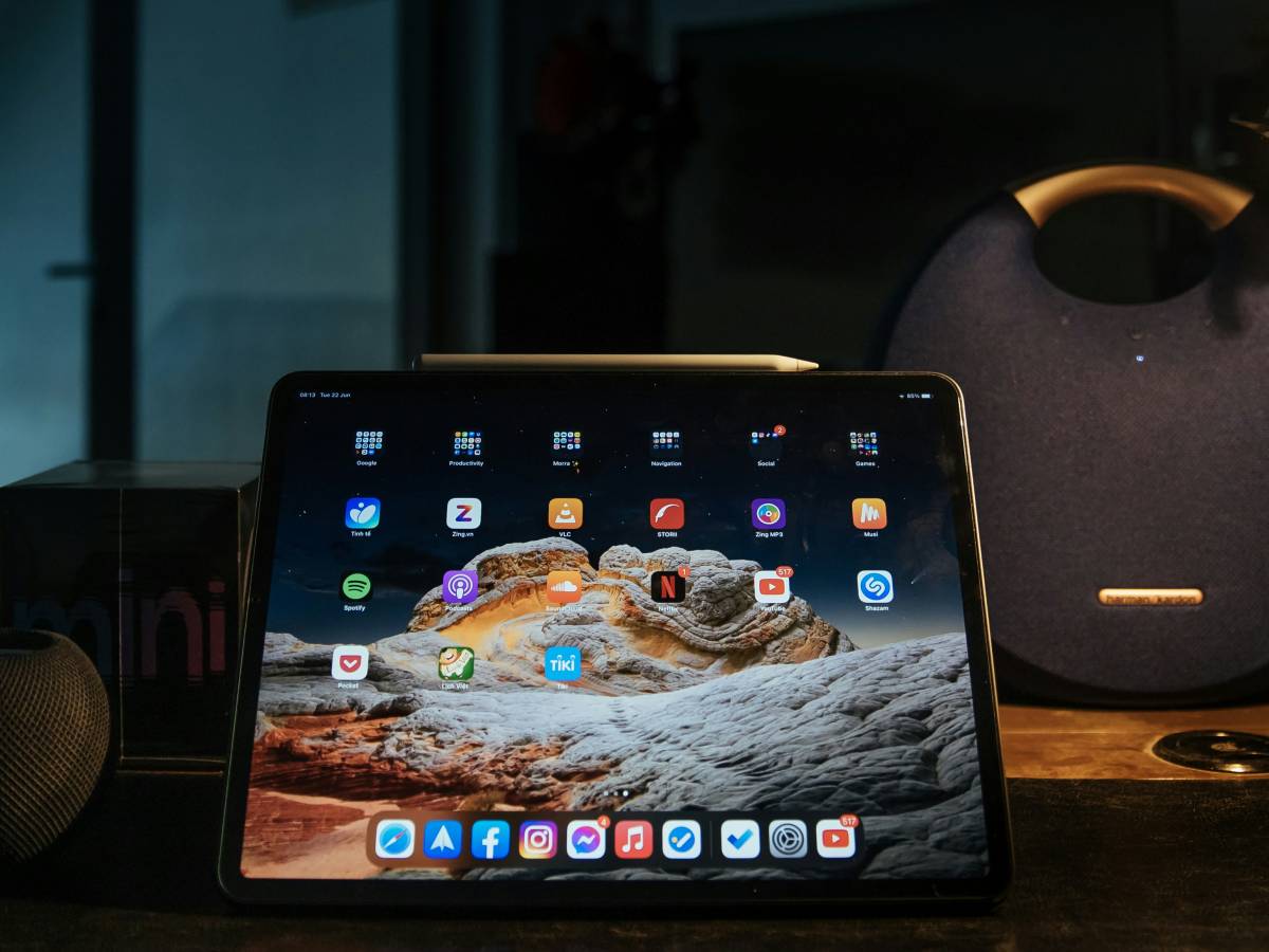 Siri "spyed" and recorded users. How much does Apple have to pay?
