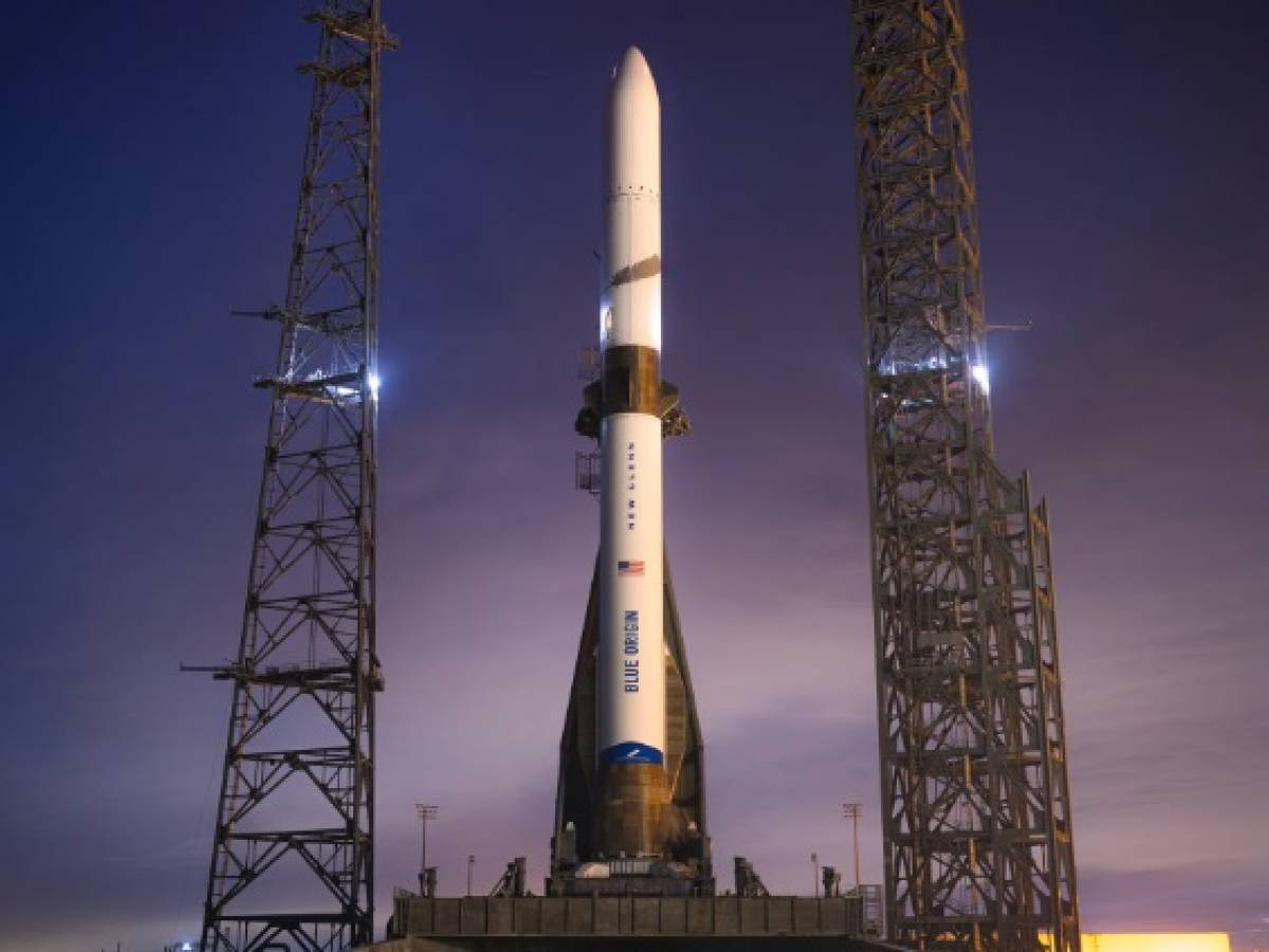 New Glenn, space challenge between Bezos and Musk