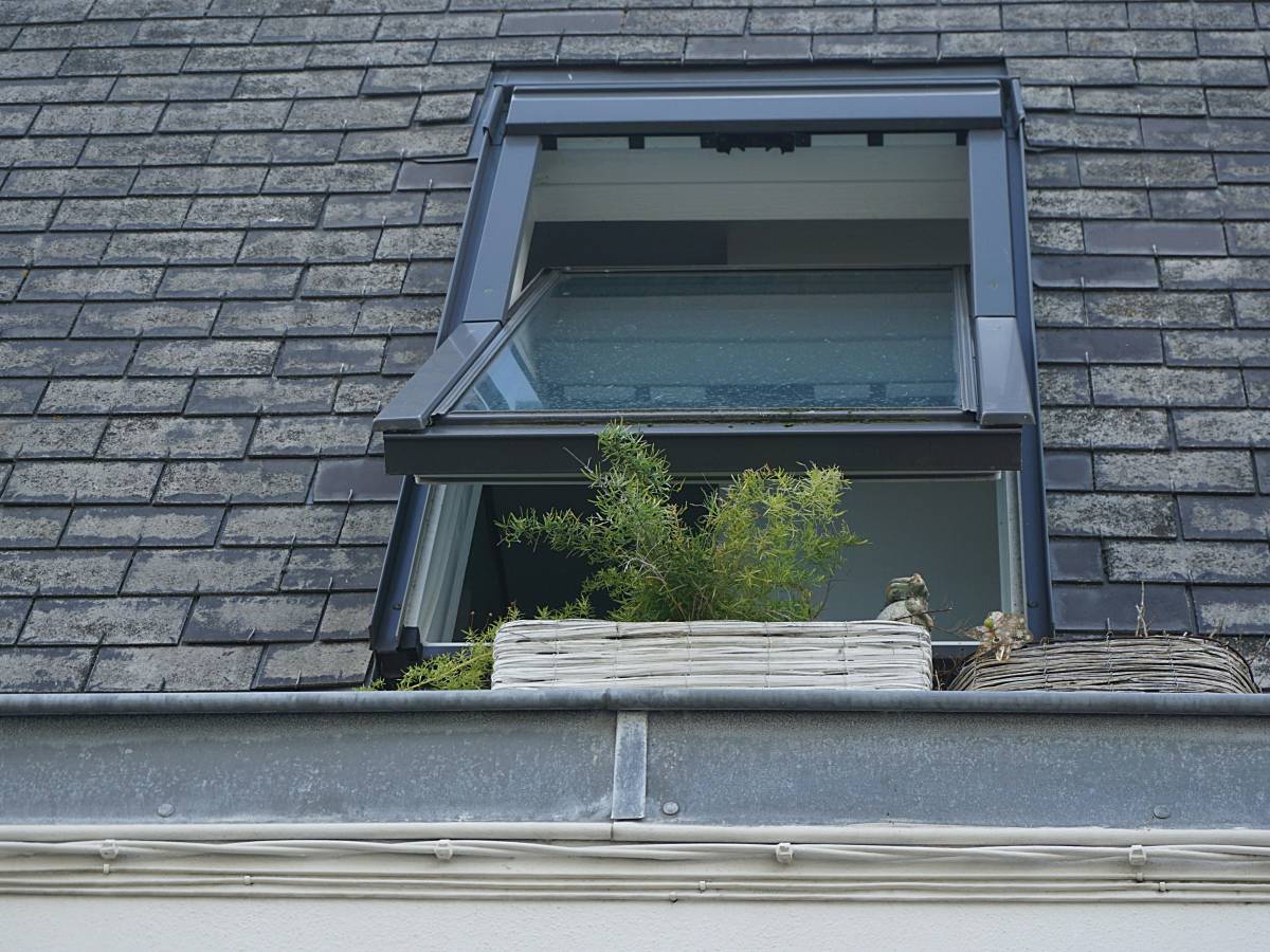 Unauthorized changes to the roof: here's what you risk