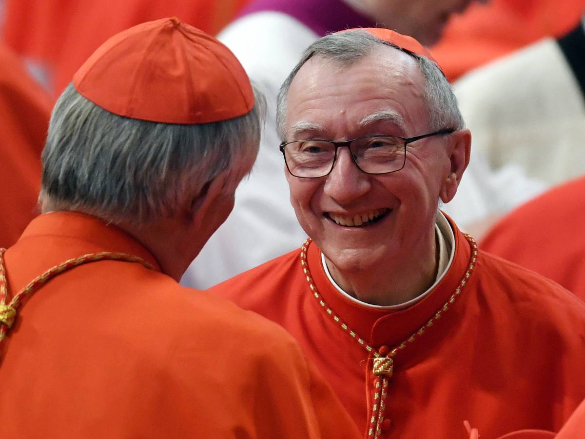 In the Pope's most difficult days the role of the secretariat of state grows