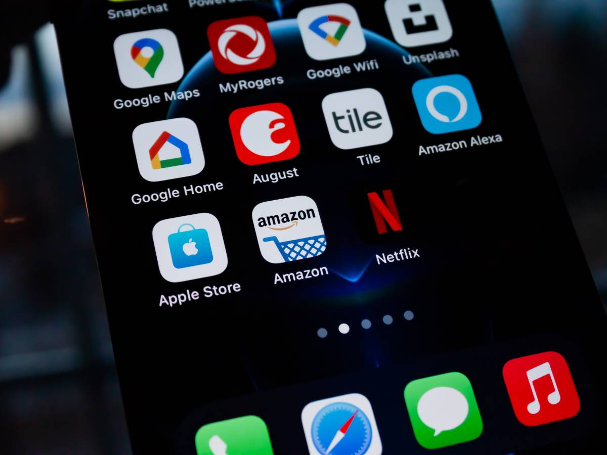 Slow phone and full memory? Here are the 5 apps to check (or delete)