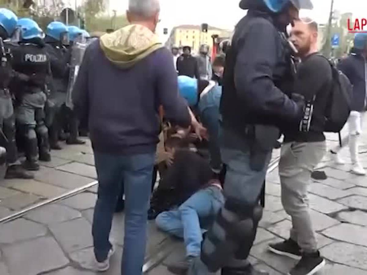 Video: Milan, clashes at the Anti Israel procession