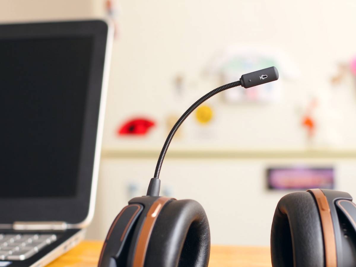 MAND CALL CENTER: that's why many calls are "Mute"