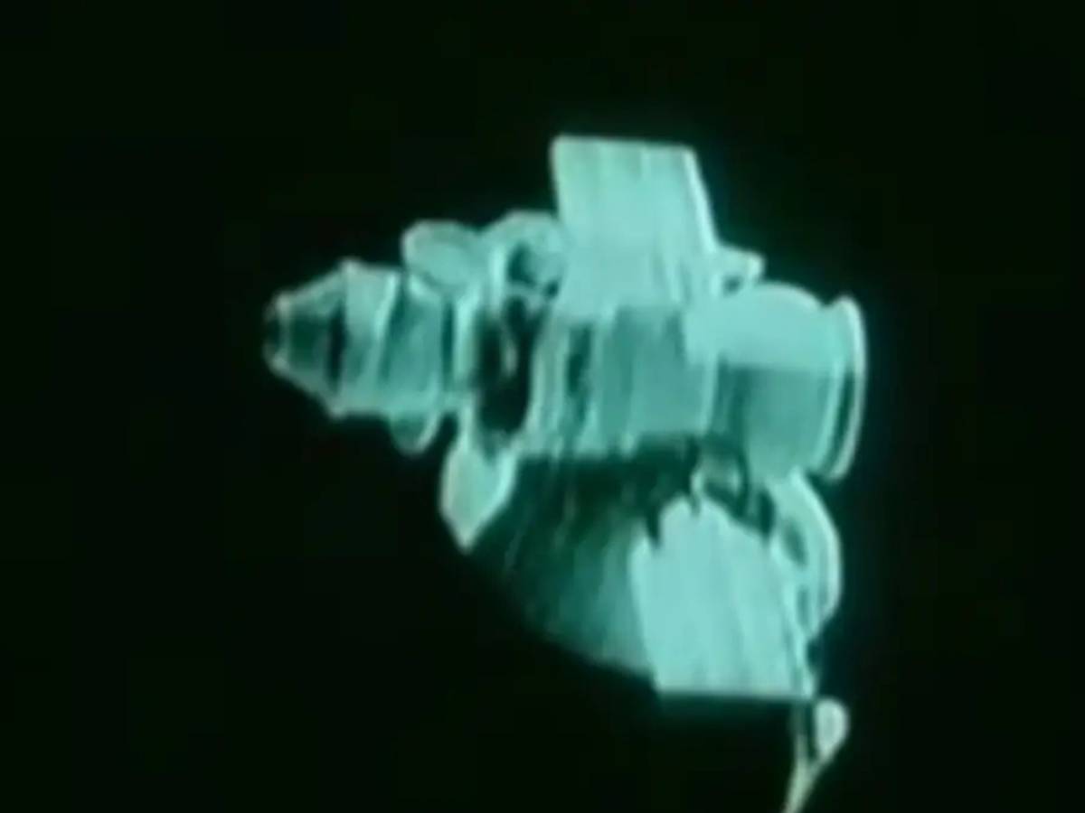 A Soviet satellite will fall on earth: when it will start the return and what the risks are