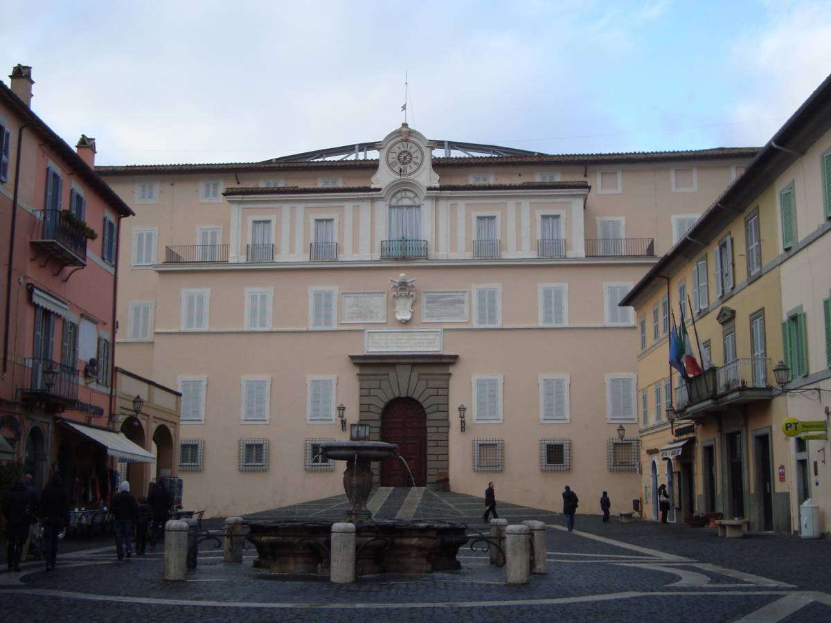 Castel Gandolfo, that "Vatican 2" forgotten by Francesco and rediscovered by Leone