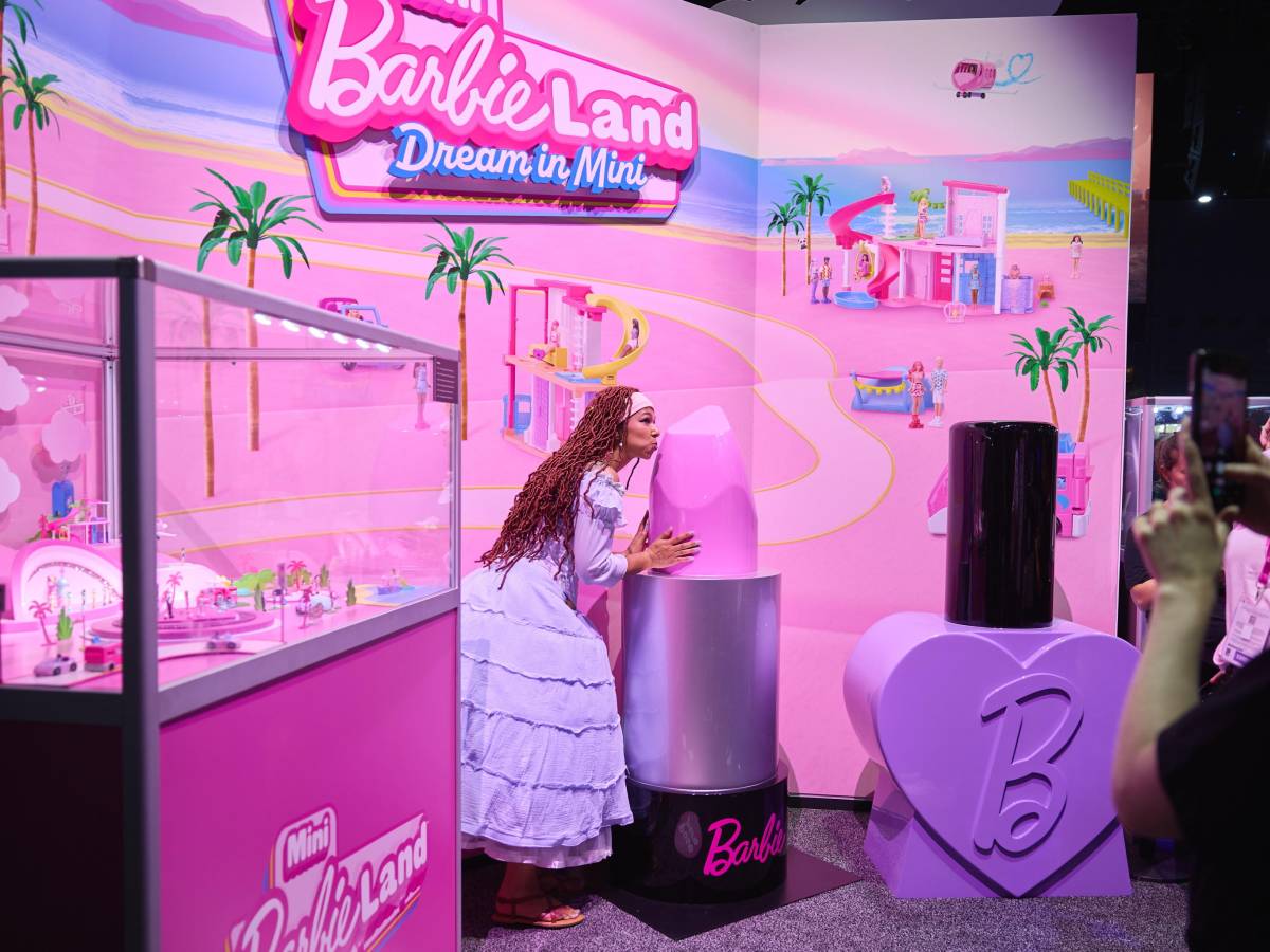 If Barbie replies you are not crazy: it is the ai