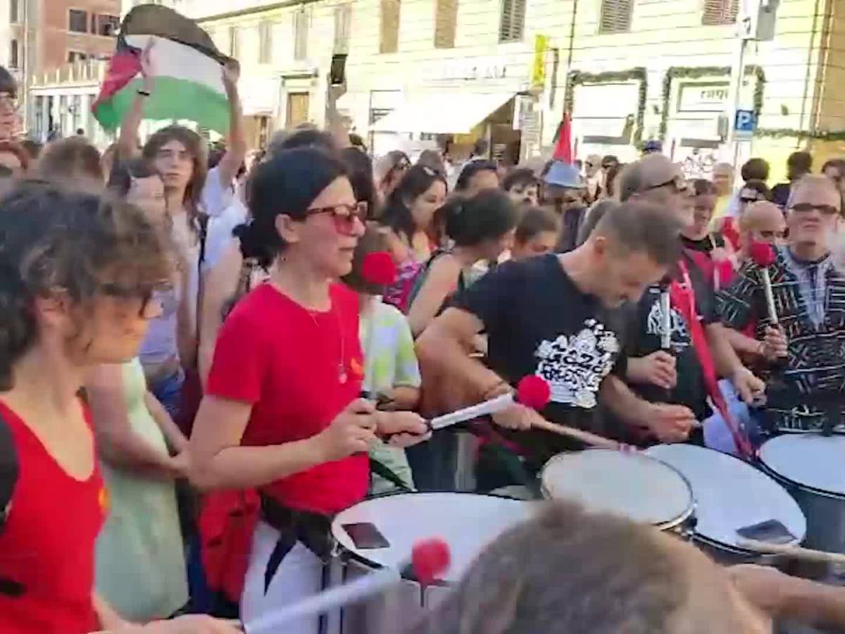 Video: "Free Palestine". The choir during the Pro Pal event