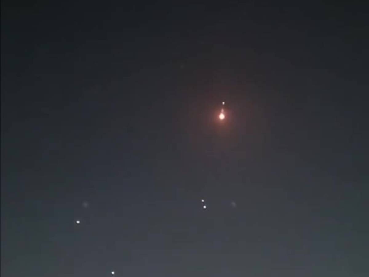 Video: shield in action: so the defense system in Qatar breaks down the Iranian missile