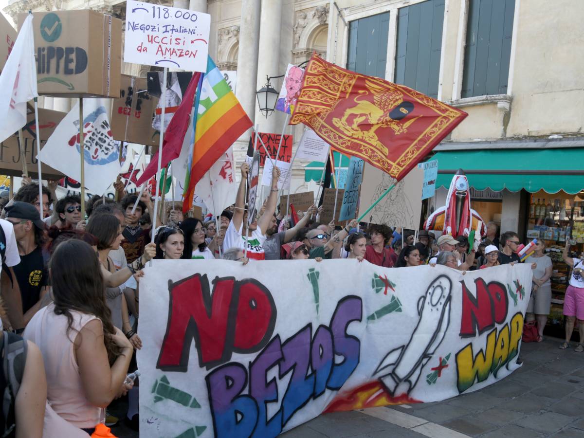 Bezos and Ferragnez: the double -sisming of activists