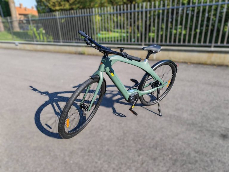 Engwe Mapfour N1 Pro: Carbon E-bike for the city, electric and technological