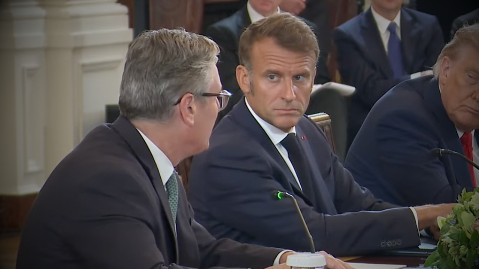 "I chat it", "I don't too". The yellow of the Macron-Starmer summit