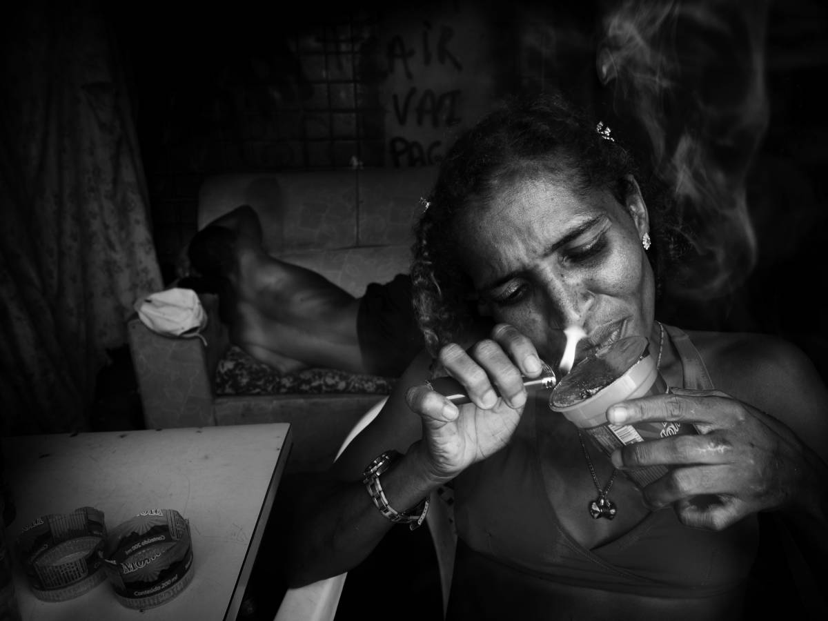 Smoking in the eye - The newspaper