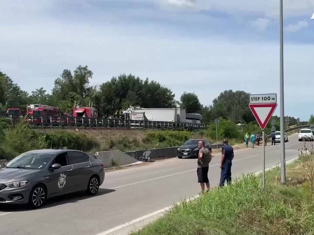 Video: maxi buffer in A1: three deaths on an ambulance