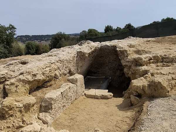 In Tarquinia it emerges tombs in the Etruscan Chamber of the end of the VIII century - Carlo Franza's blog