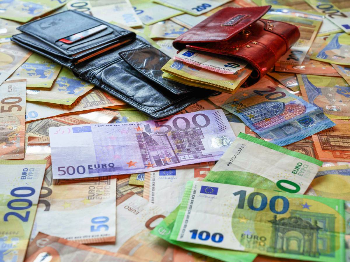 Sovereign debt, old fears return