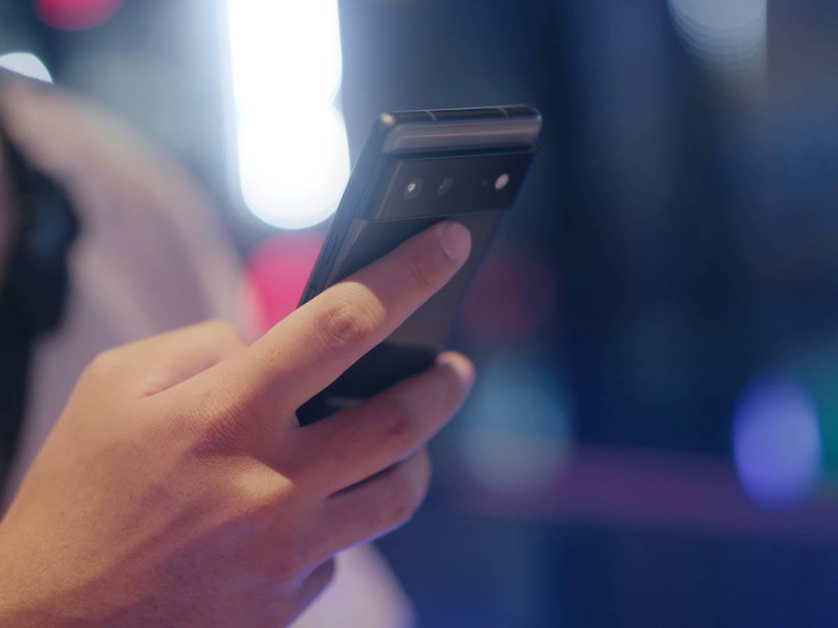 Low battery? Here's how to make your smartphone last longer