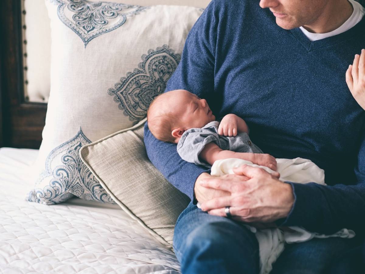 Maternity and paternity leave for freelancers: who can ask for it and how to apply to INPS