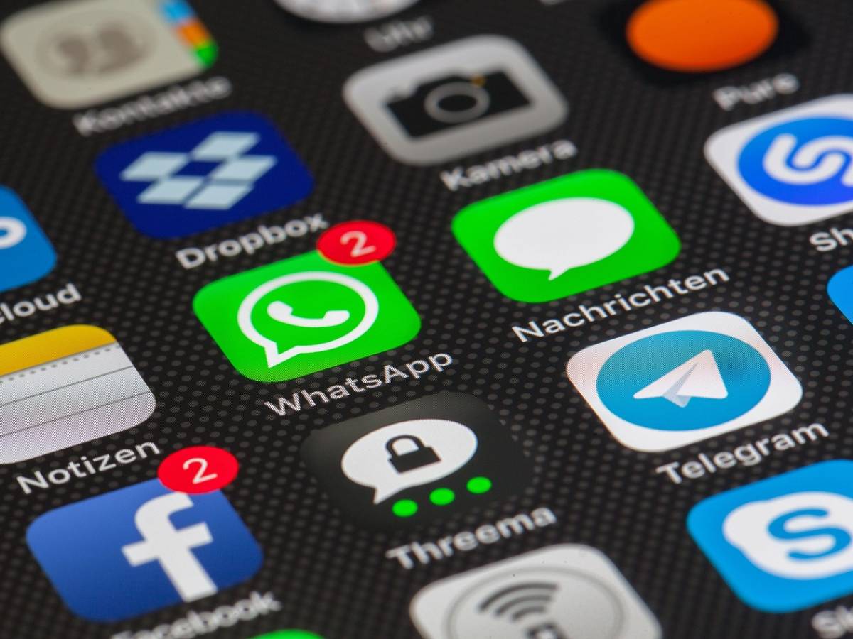WhatsApp, link to Facebook profile: how to activate it