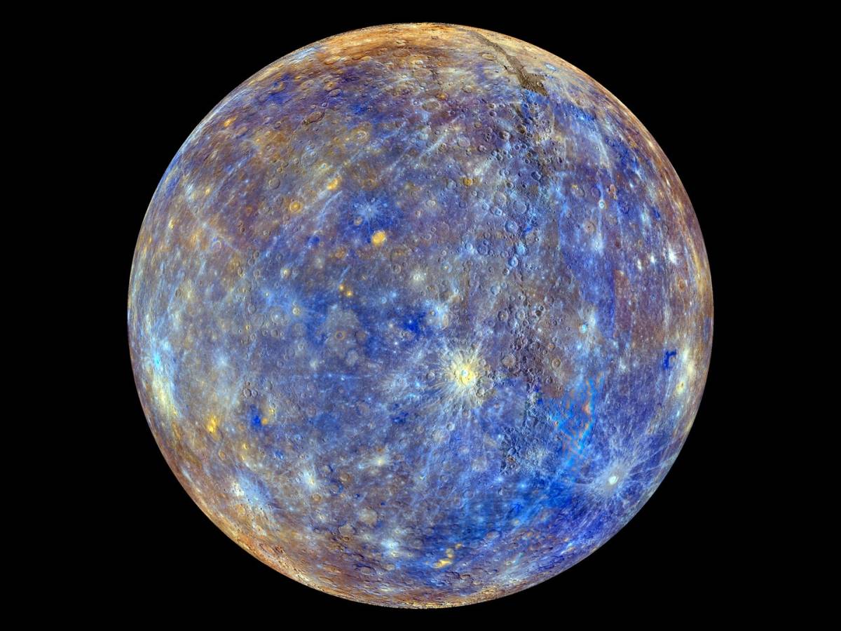 Do you want to see Mercury? These nights are perfect. I look at it for the diamonds, or rather for Freddie