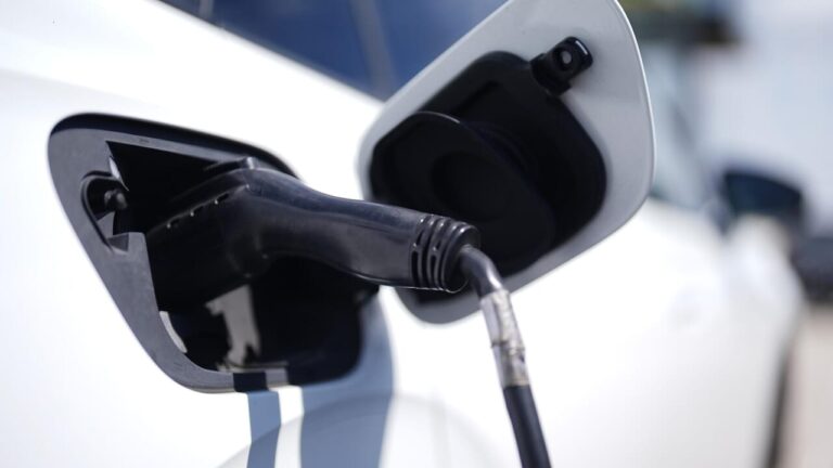 Electric cars? They become "ecological" only after 50 thousand kilometers