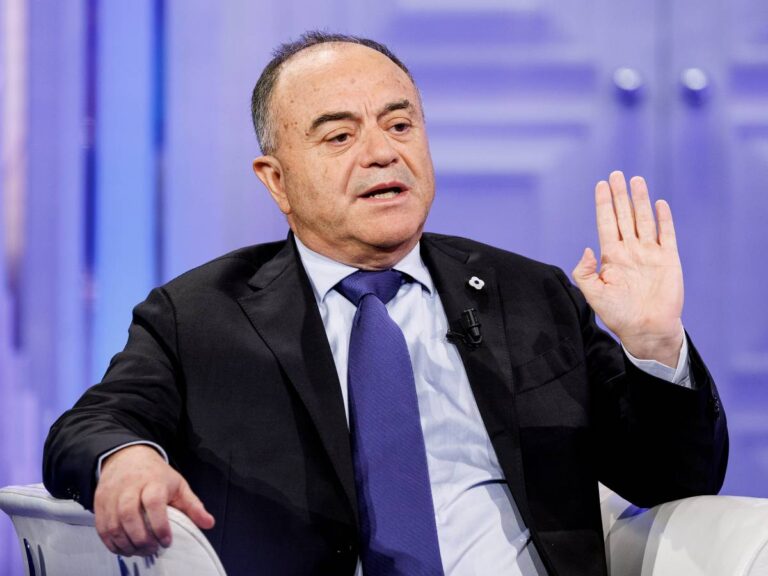 They want to indoctrinate us on the reform, No Coherence Day and the ODG: therefore, today…