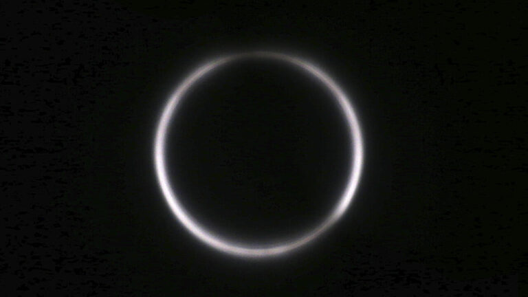 Annular solar eclipse, today the first of the year: what is the "circle of fire"