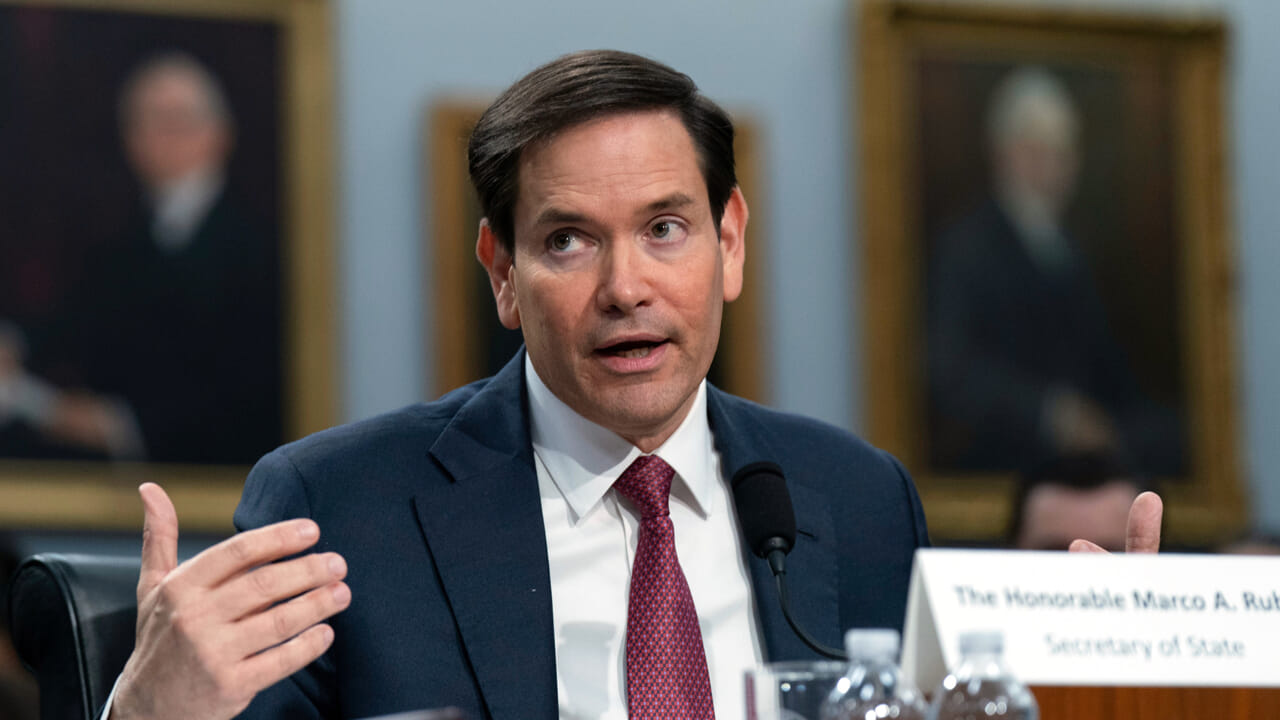 Rubio peacemaker: "USA and Europe destined to be together"