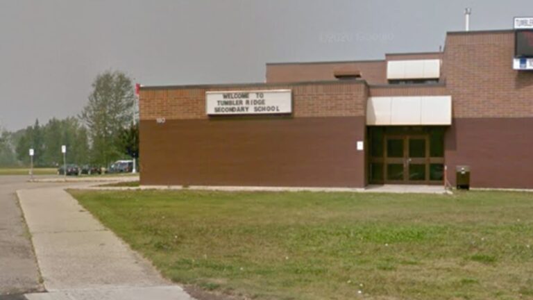 School shooting in Tumbler Ridge, Canada: 10 dead and more than 25 injured