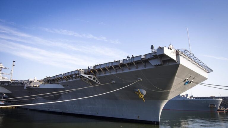 The largest aircraft carrier in the world headed for the Middle East: Trump raises the level of tension with Iran