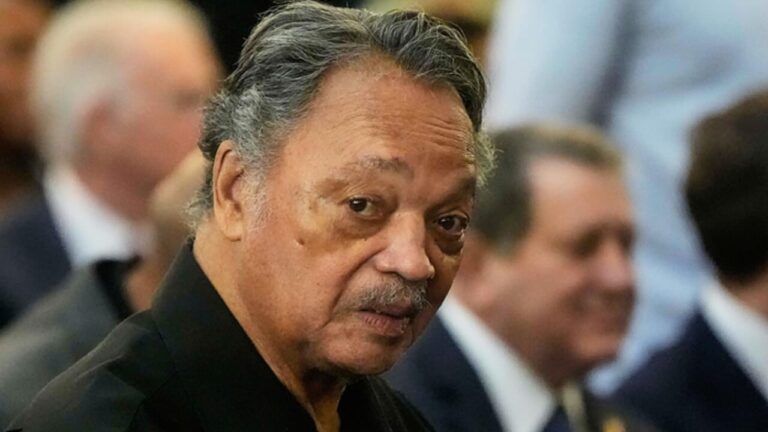 Who was Jesse Jackson, who died today: the champion of civil rights with ambitions as US president