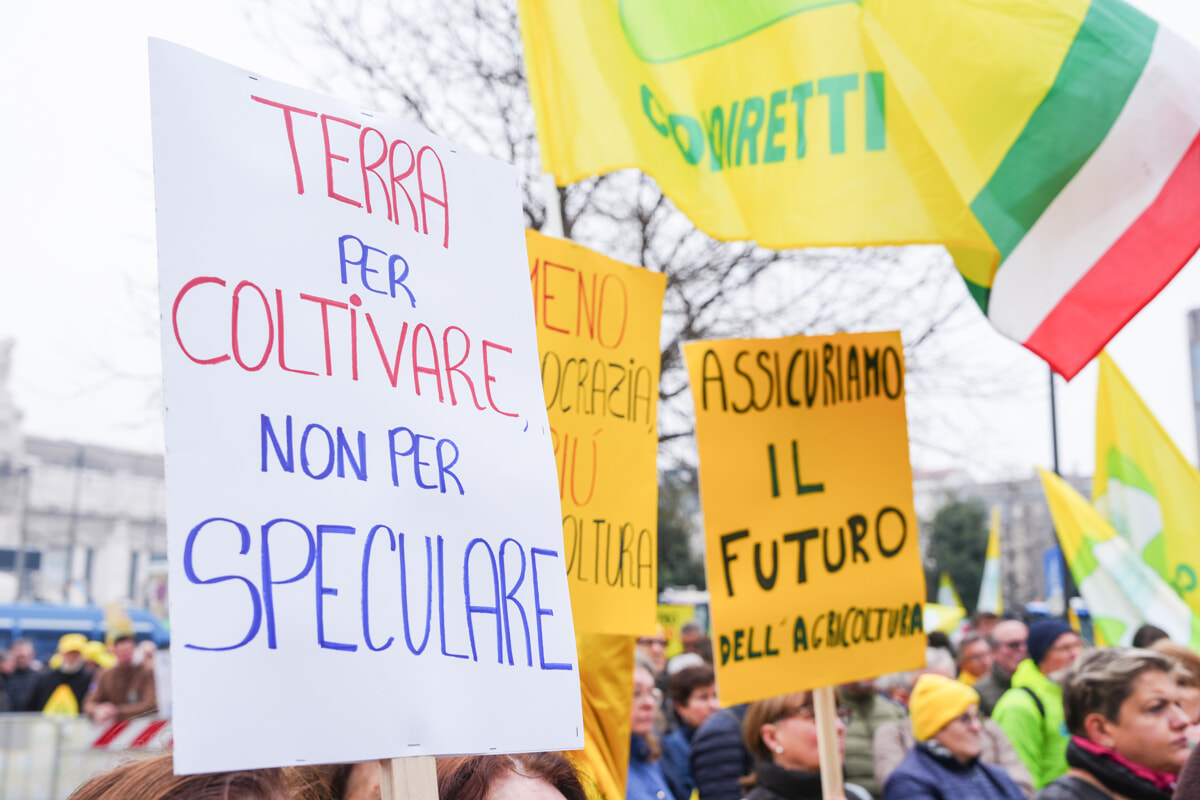 coldiretti lapresse signs