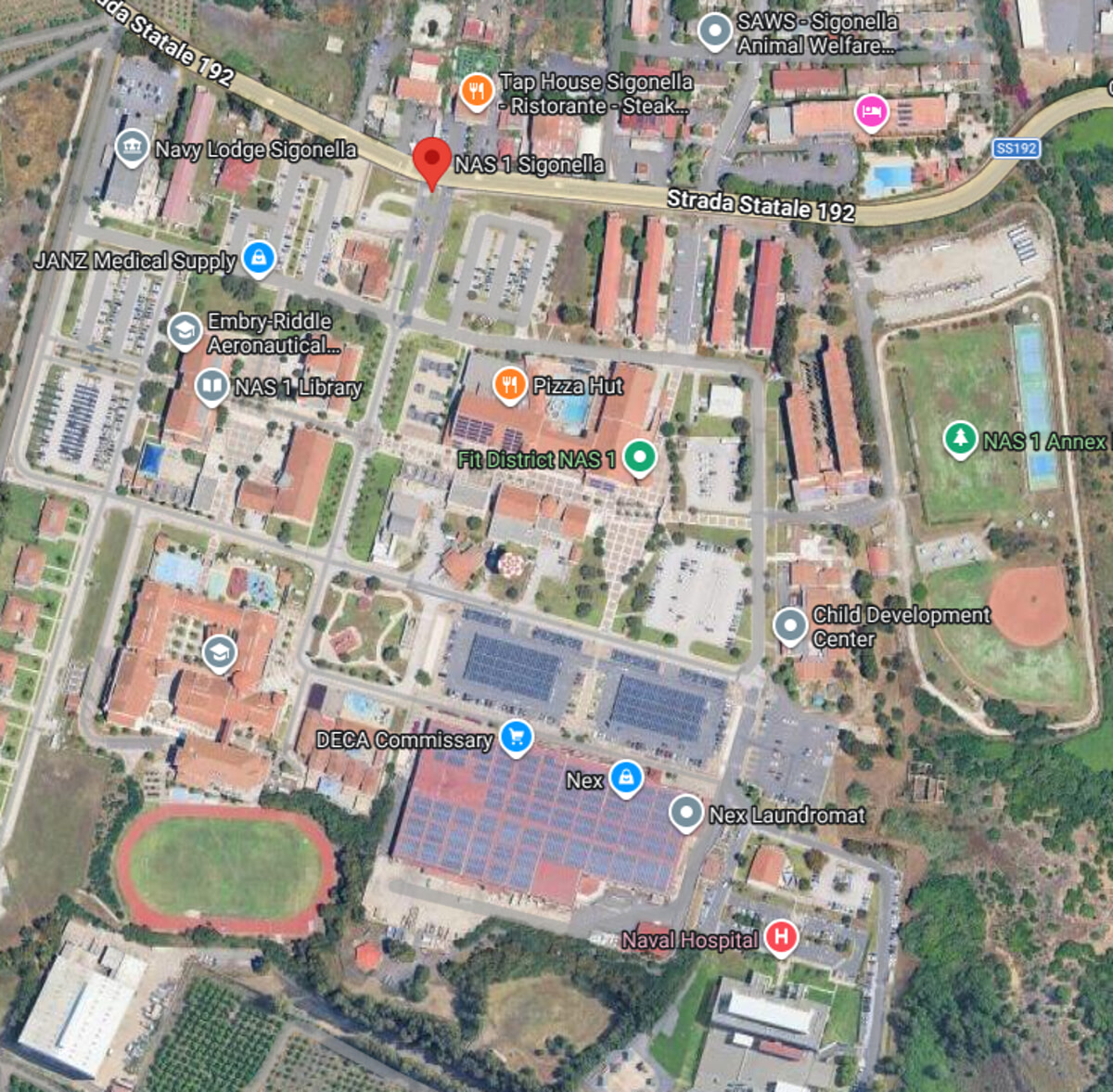 The Nas I area of ​​the Sigonella base: a small American town