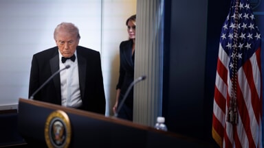 The images of the attack on the media gala with Trump (Photo LaPresse)