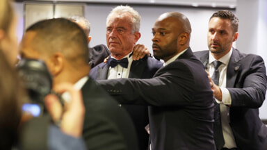 The images of the attack on the media gala with Trump (Photo LaPresse)