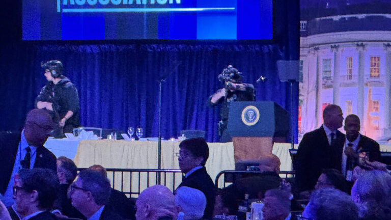 Attack on dinner with Trump: the attacker left California to attack. The president: "The White House needs a ballroom"