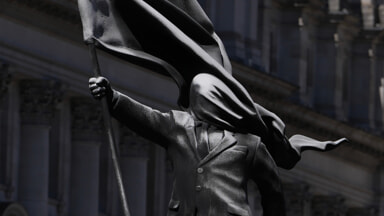 The Banksy statue appeared in Waterloo Place in London (Photo LaPresse)