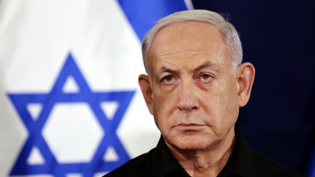 As with the land register "Israel wants to de facto annex the West Bank"