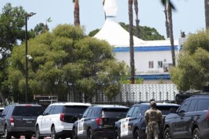 “My son ran away with weapons”: the dramatic call to the police and then the massacre in the San Diego mosque